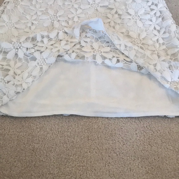 Hollister Lace Floral Zip Up Dress - Picture 2 of 7